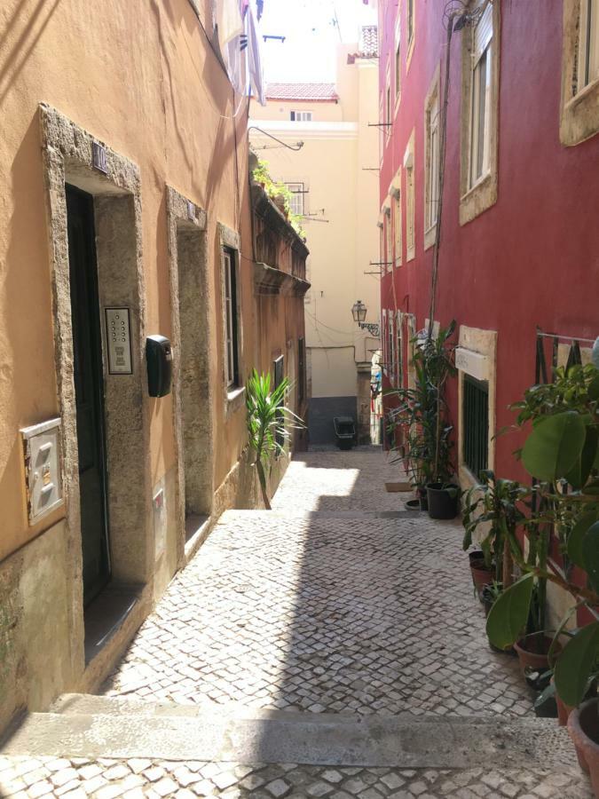 Casa Da Saudade, A Cozy Apartment In Alfama Lisbon Exterior photo