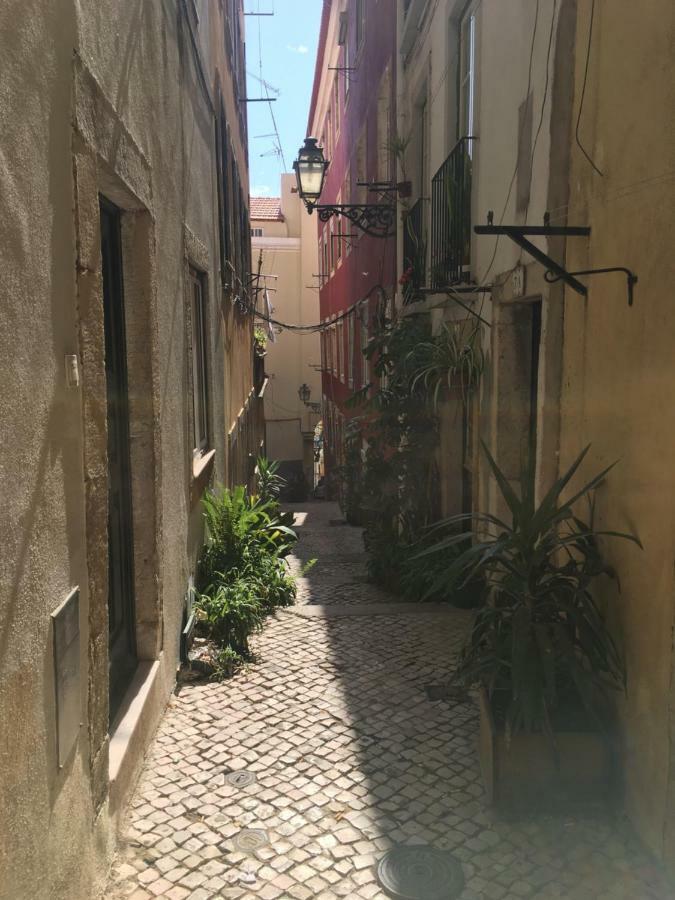 Casa Da Saudade, A Cozy Apartment In Alfama Lisbon Exterior photo